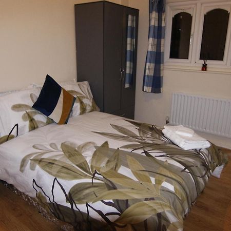 Entire Appartment Near Birmingham City מראה חיצוני תמונה